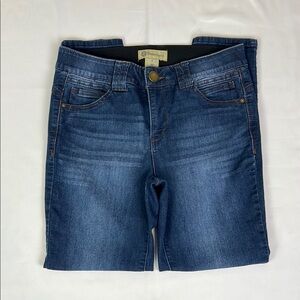 Democracy Women’s 8 Ab Technology Slimming Panels
Stretchy Skinny Leg Jean